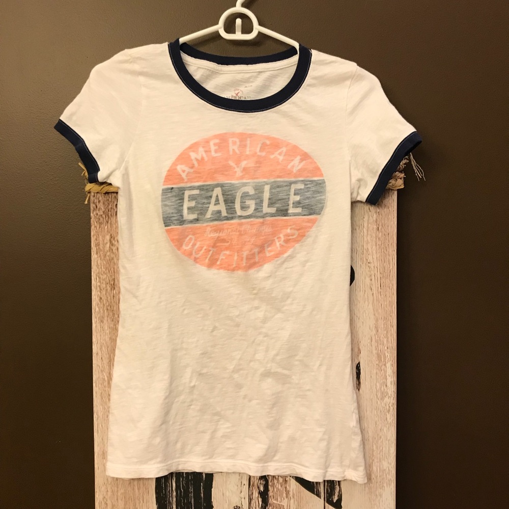 American Eagle t-shirt. Size medium.